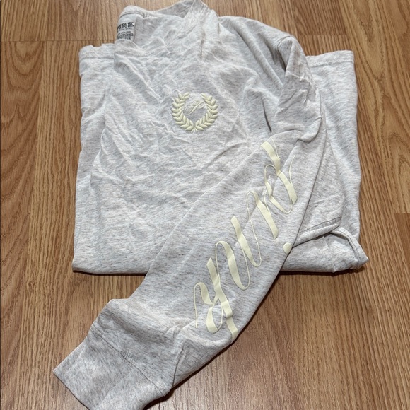 PINK Victoria's Secret Tops - PINK Victoria's Secret Cream Long Sleeve Tee